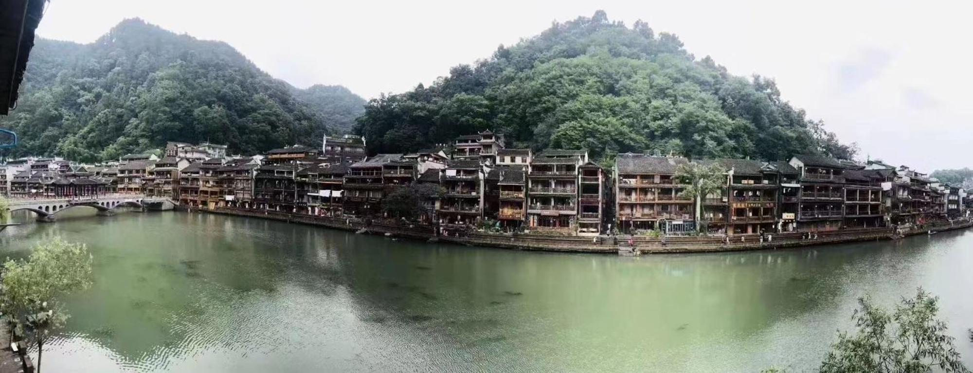 Fenghuang Ancient Town Lazy Cat Riverside Inn Экстерьер фото